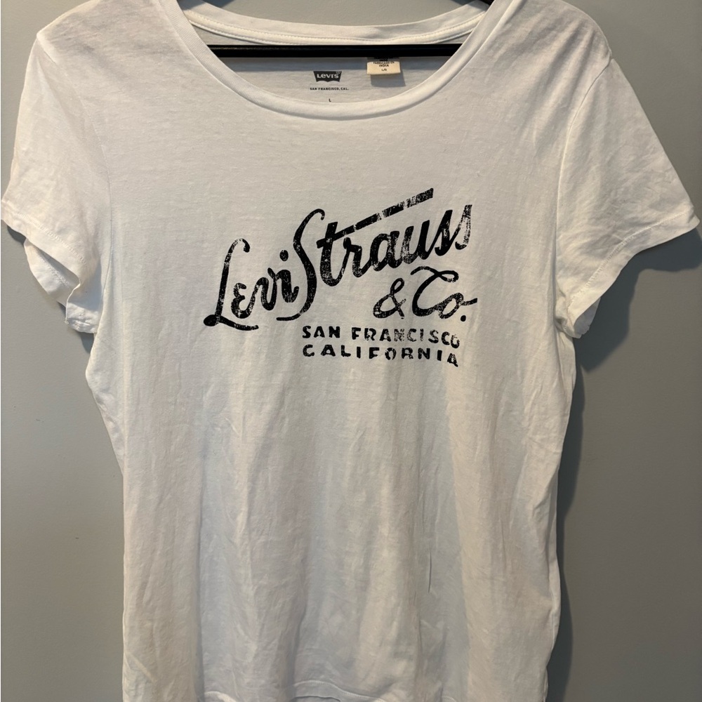 Levi's White and Black Logo Tee